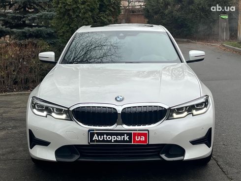 BMW 3 серия 2019 белый - фото 3