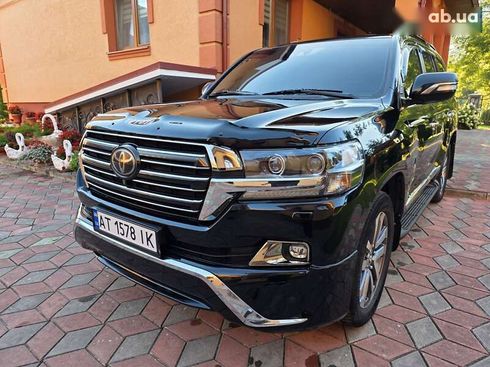 Toyota Land Cruiser 2018 - фото 2