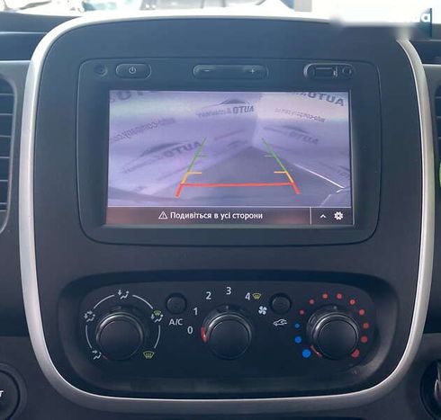 Renault Trafic 2018 - фото 29