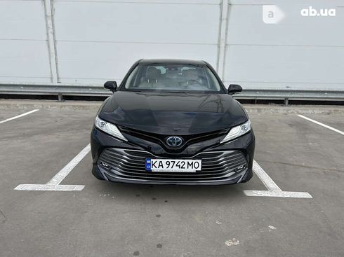 Toyota Camry 2020 - фото 4