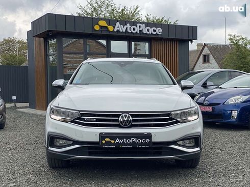 Volkswagen passat alltrack 2020 - фото 2