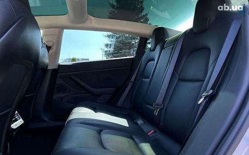 Tesla Model 3 2020 - фото 11