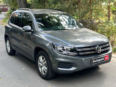 Volkswagen Tiguan 2018 серый - фото 3