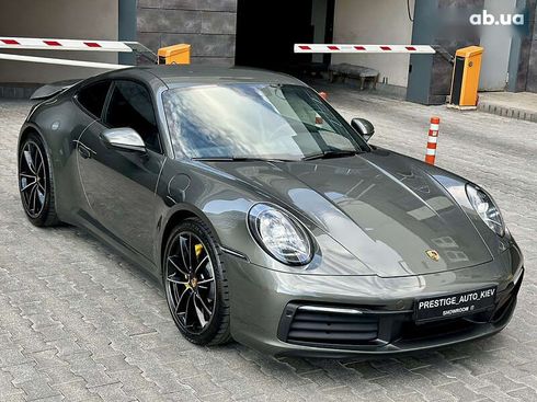 Porsche 911 2021 - фото 10