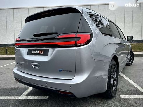 Chrysler Pacifica 2021 - фото 22
