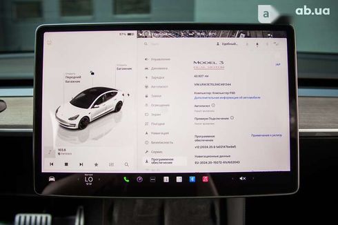 Tesla Model 3 2022 - фото 18