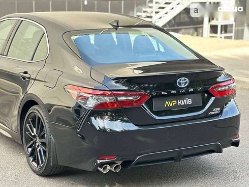 Toyota Camry 2023 - фото 17