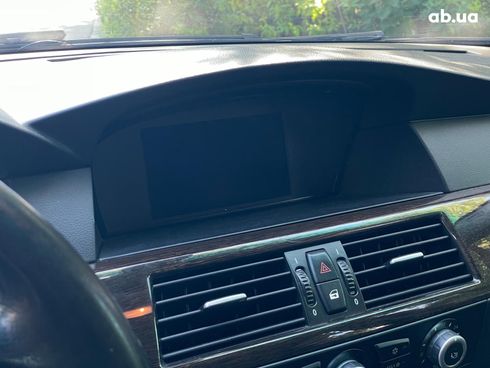 BMW 5 серия 2007 серый - фото 21