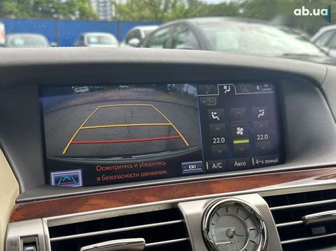 Lexus LS 2014 - фото 30