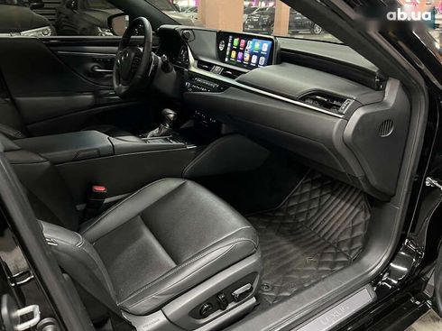 Lexus ES 2018 - фото 30