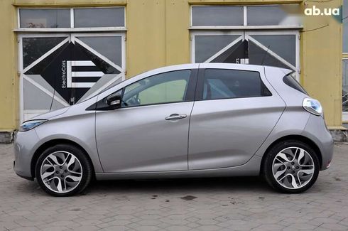 Renault Zoe 2015 - фото 13