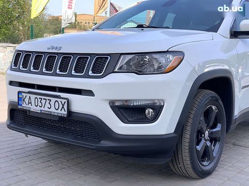 Jeep Compass 2018 - фото 11