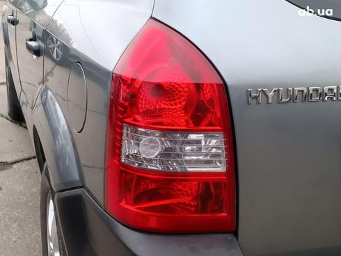 Hyundai Tucson 2012 серый - фото 9