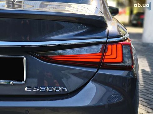 Lexus ES 2021 - фото 8