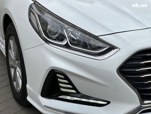 Hyundai Sonata 2018 белый - фото 5