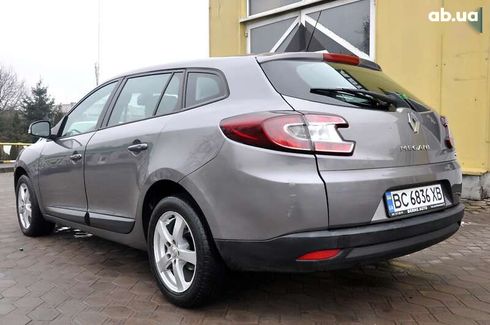 Renault Megane 2011 - фото 12