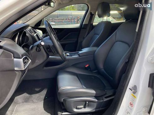 Jaguar F-Pace 2017 - фото 10