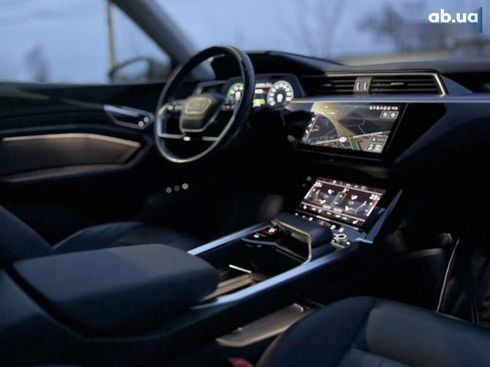Audi E-Tron 2020 - фото 12