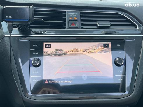 Volkswagen Tiguan 2018 черный - фото 98