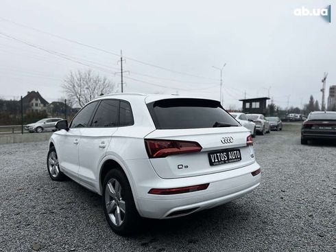 Audi Q5 2017 - фото 9