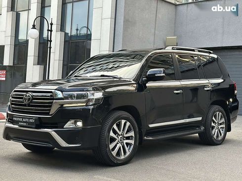 Toyota Land Cruiser 2017 - фото 15