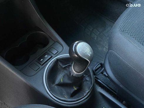 Skoda Fabia 2008 белый - фото 16