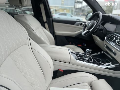 BMW X7 2022 - фото 30