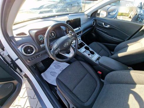 Hyundai Kona 2022 - фото 27