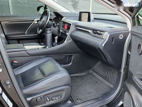Lexus RX 2018 - фото 25
