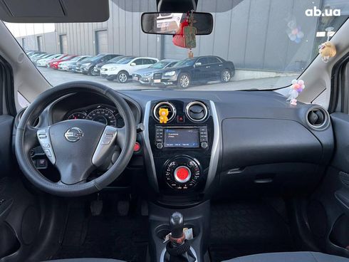 Nissan Note 2014 серый - фото 32