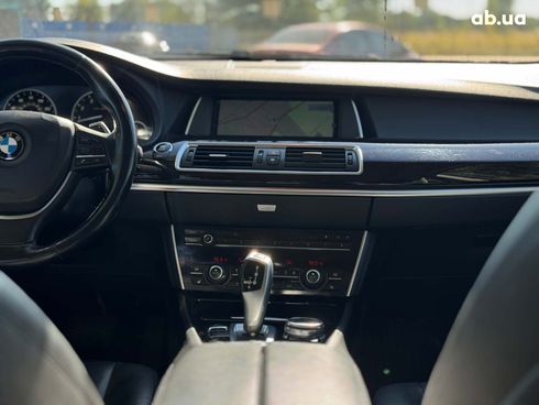 BMW 5 серия 2017 серый - фото 48