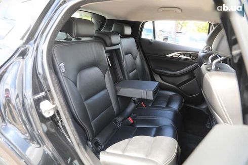 Infiniti QX30 2017 - фото 9
