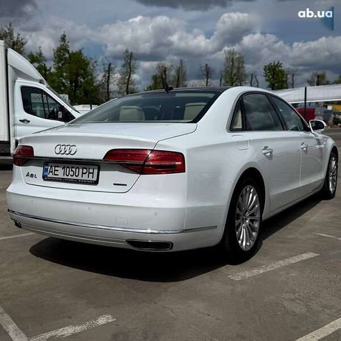 Audi A8 2016 - фото 3