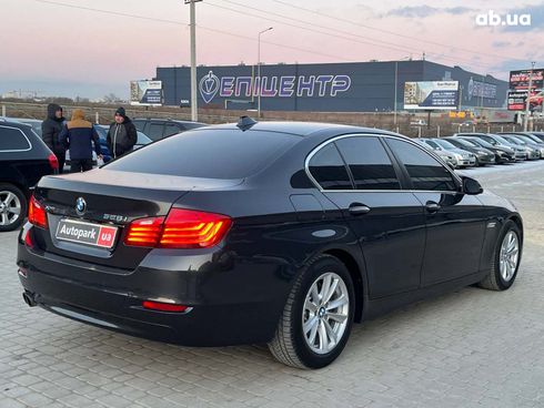 BMW 5 серия 2015 серый - фото 5