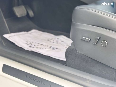Tesla Model Y 2023 - фото 15