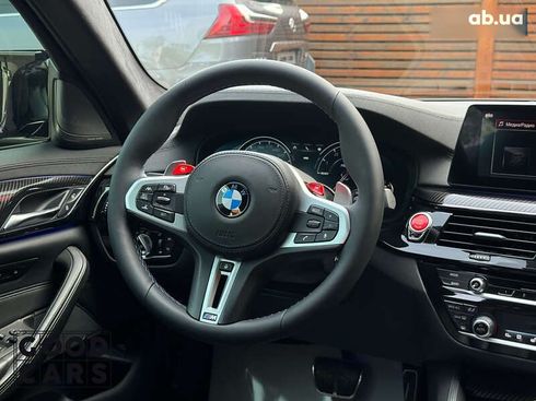 BMW M5 2018 - фото 23