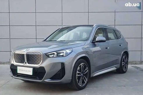 BMW iX1 2023 - фото 2
