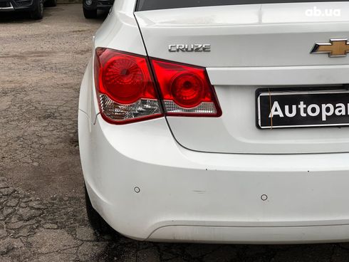 Chevrolet Cruze 2012 белый - фото 12