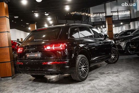 Audi Q7 2018 - фото 26