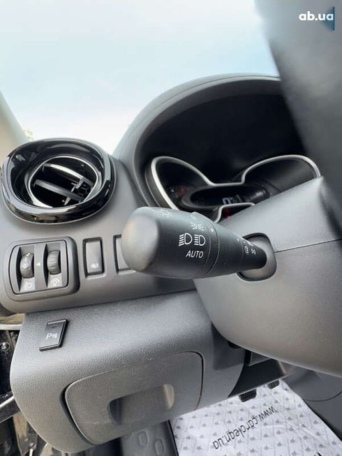 Renault Trafic 2019 - фото 21