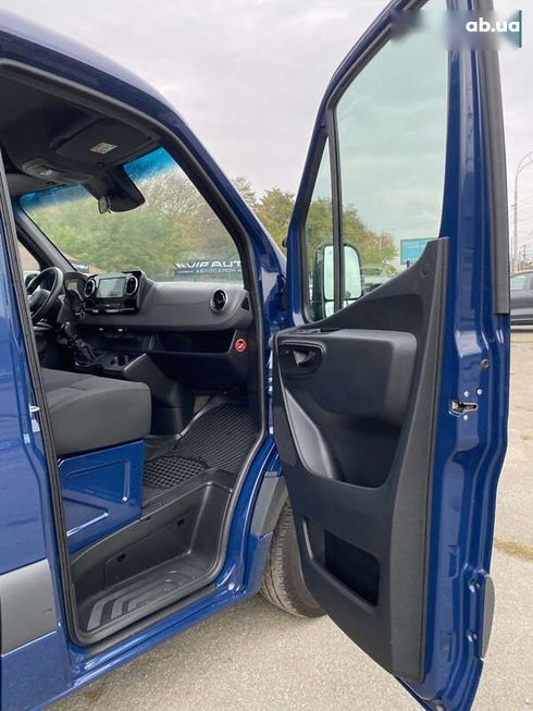 Mercedes-Benz Sprinter 2021 - фото 30