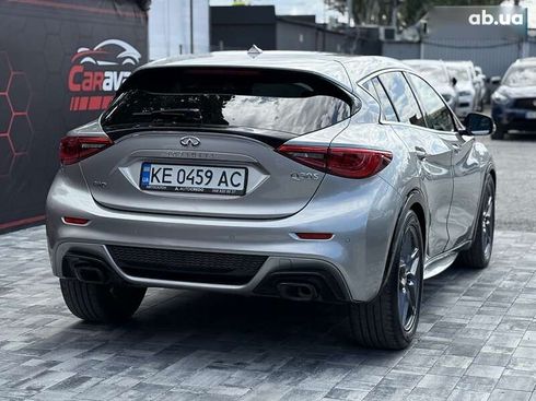 Infiniti Q30 2016 - фото 9