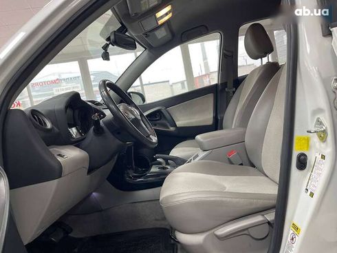 Toyota RAV4 2013 - фото 20