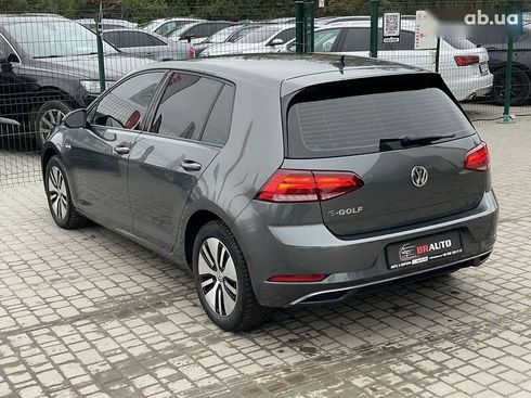 Volkswagen e-Golf 2020 - фото 20