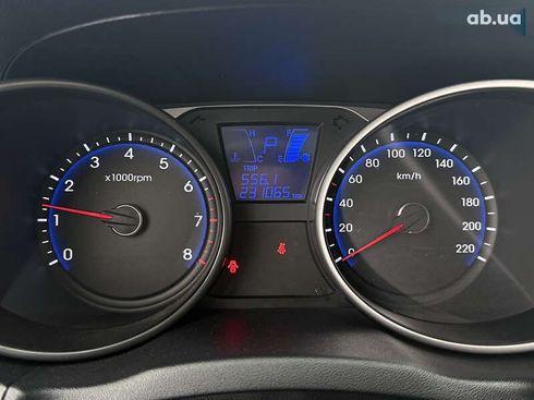 Hyundai ix35 2011 - фото 14