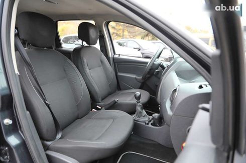 Renault Duster 2016 - фото 10