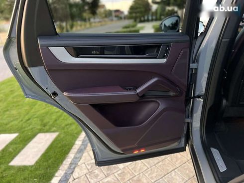 Porsche Cayenne 2023 - фото 30