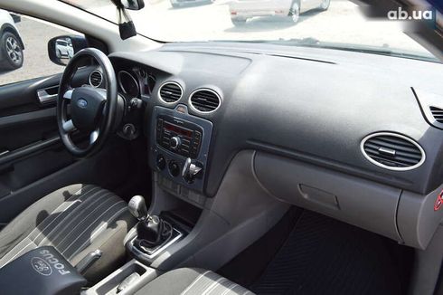 Ford Focus 2010 - фото 17