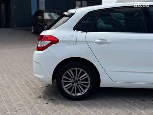 Citroёn C4 2011 белый - фото 11