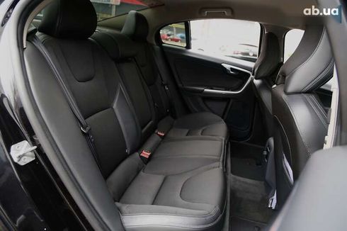 Volvo S60 2017 - фото 11